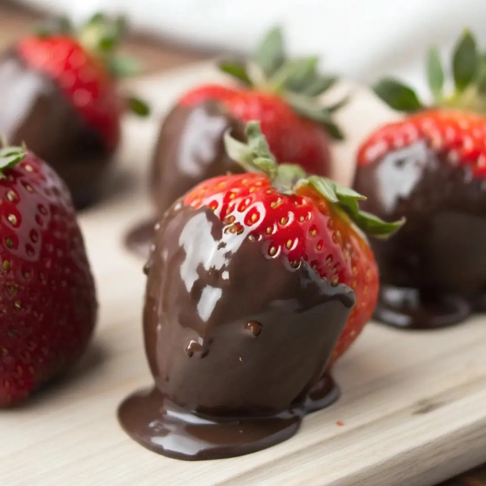 Chocolate Covered Strawberries with Glossy Finish